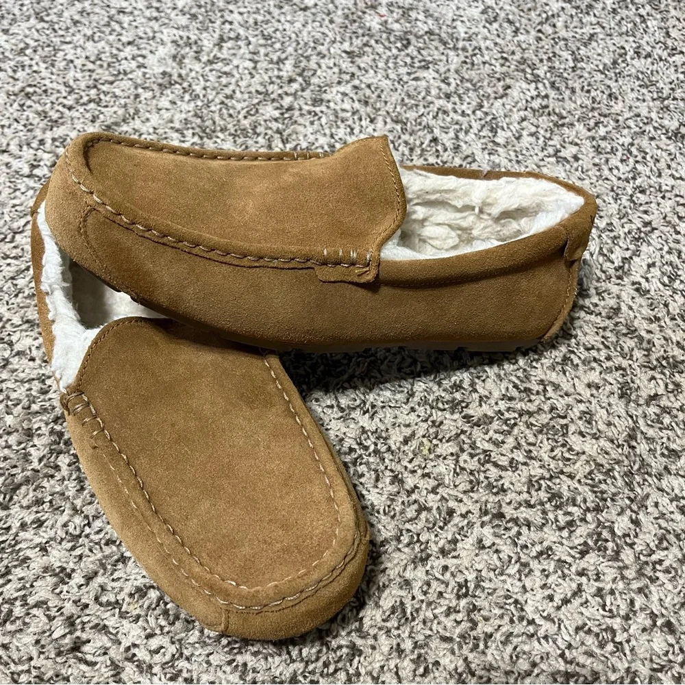 Koolaburra Men's Suede Slip-On Moccasins in Tan Size 11
